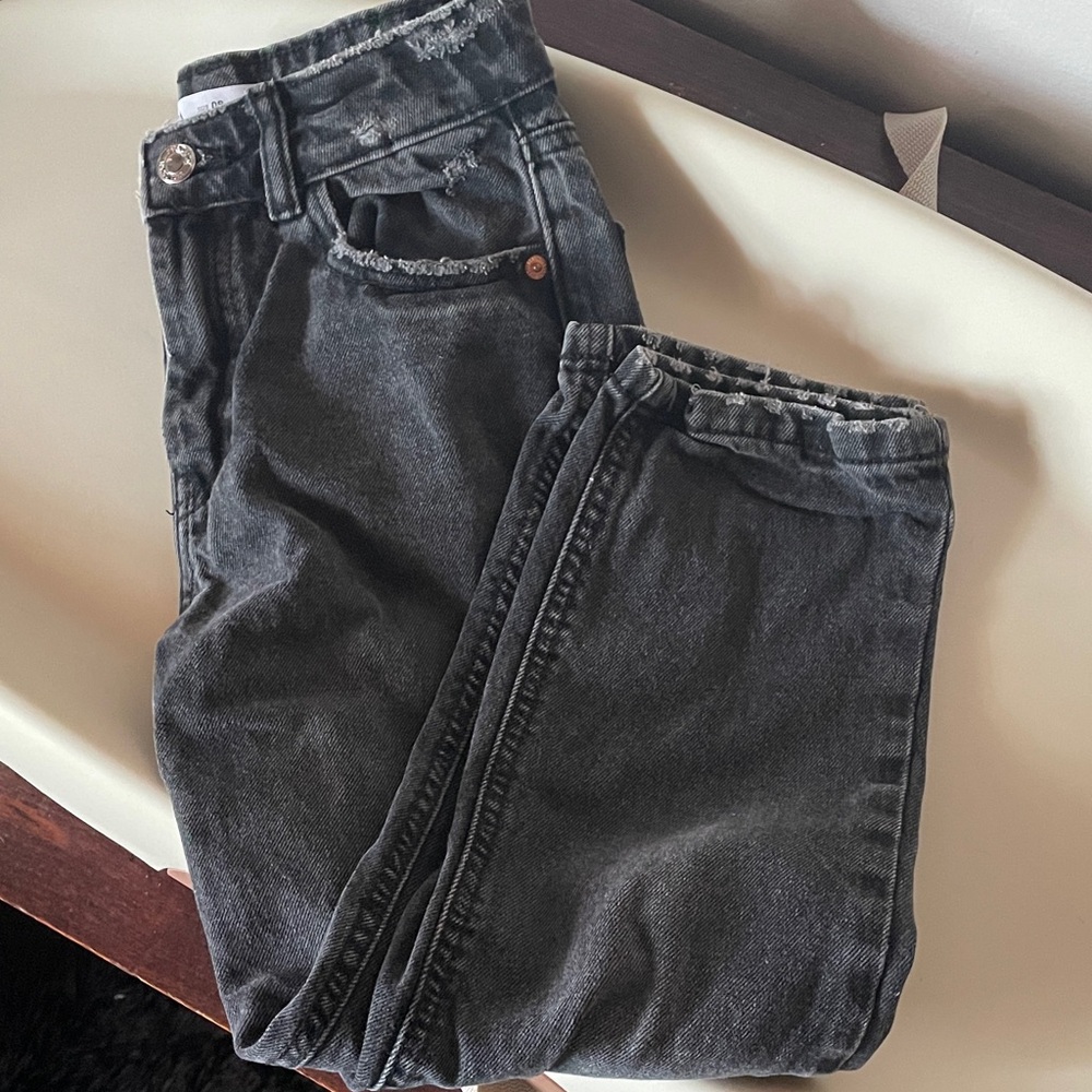 SOLD/ Zara jeans